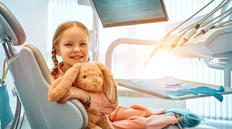 Pierwsza wizyta dziecka u dentysty – jak się przygotować?